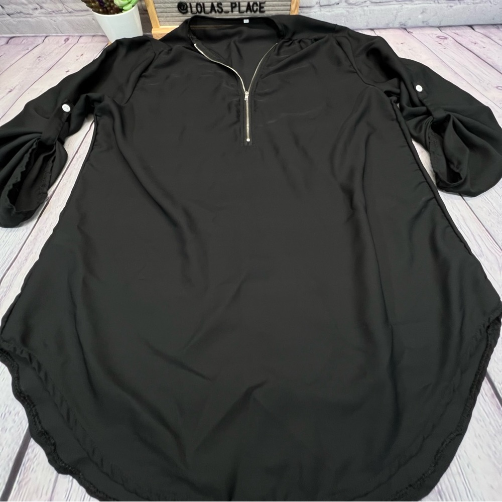 Women’s Black Zip Yoke Roll-Sleeve Sheath Top